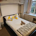 6 Beds, Large 5-bedroom House Parking, Wifi & Easy Access To Uwe Ideal For Contractors Bristol
