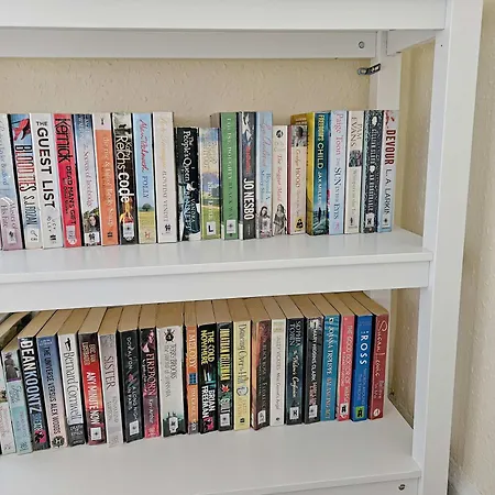 Prázdninový dům 6 Beds, Large 5-bedroom House Parking, Wifi & Easy Access To Uwe Ideal For Contractors