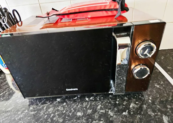 6 Beds, Large 5-bedroom House Parking, Wifi & Easy Access To Uwe Ideal For Contractors * Bristol