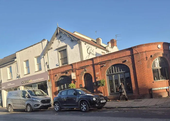 Dom wakacyjny 6 Beds, Large 5-bedroom House Parking, Wifi & Easy Access To Uwe Ideal For Contractors *