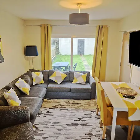 Spacious 5-bed With Parking,wifi & Self Check-in Bristol