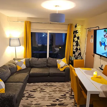Spacious 5-bed With Parking,wifi & Self Check-in Bristol