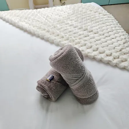 6 Beds, Large 5-bedroom House Parking, Wifi & Easy Access To Uwe Ideal For Contractors Сasa de vacaciones *